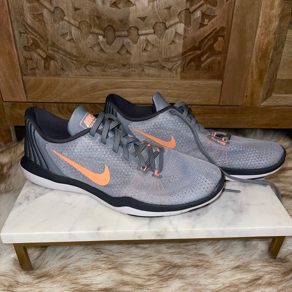 Nike Shoes - Nike Flex Supreme TR5 Training Shoes